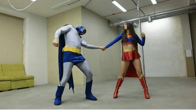 SuperNaomi tries to bring BatRob back to the family